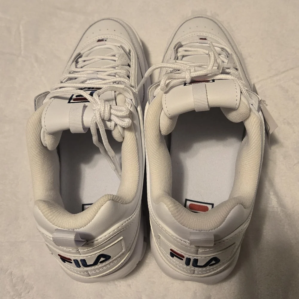 NWOT NIB FILA DISRUPTOR 2 INCH LIFT PLATFORM WHITE SZ 11